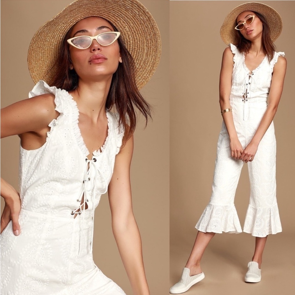 NWT Lulu’s Morning Glory White Lace Eyelet Romper